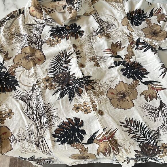 Paradise Collection Silk Short Sleeve Button Down Sz. M - Picture 1 of 8